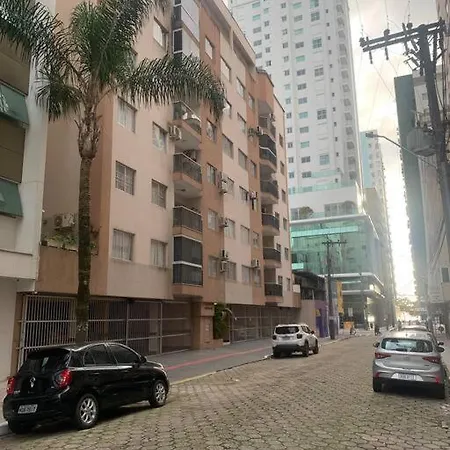 Apto A 3 Min A Pe Da Praia Balneario Camboriu Exterior photo